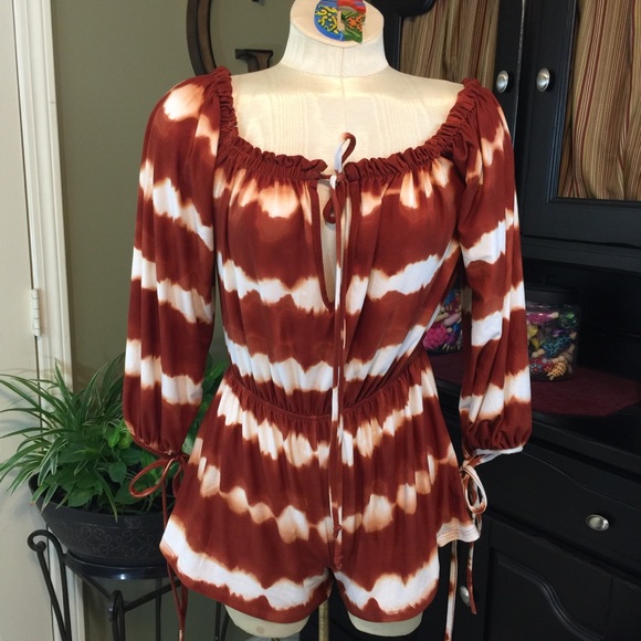 Audrey 3+1 Other - Audrey 3+1 Rust/White Tye-Dye Romper Size Small
